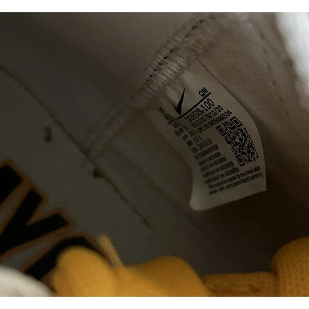 Size 6.5- Nike Blazer Mid '77‎ Vintage Roswell Rayguns 2021